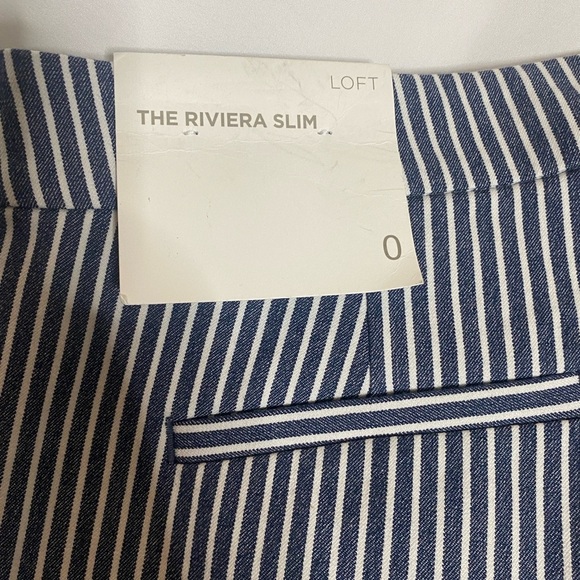 LOFT Striped Navy and White Cropped Pants Stretchy THE RIVERA SLIM runs big - Picture 5 of 9